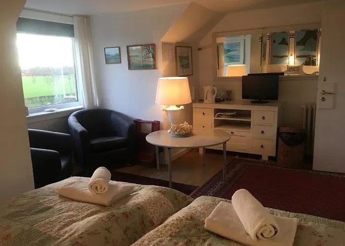 Guldbjerghus Bed and breakfast 3*